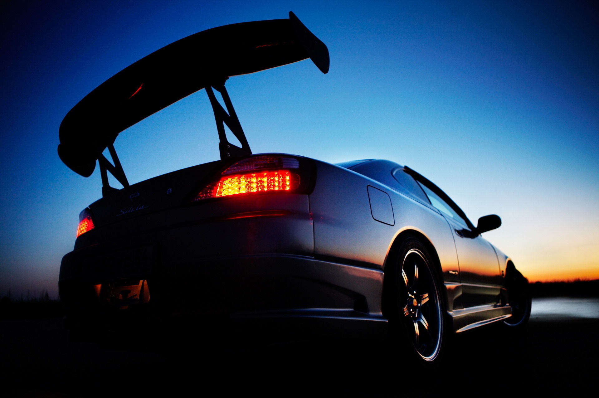 Nissan Silvia/SX под синим небом